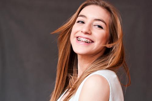 traditional braces parramatta | girl with orthodontic braces